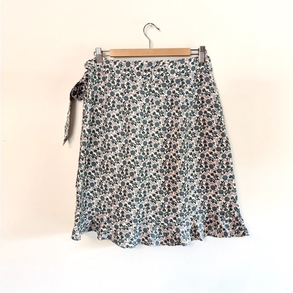 LOFT Blue and White Mini Wrap Skirt - Picture 3 of 10